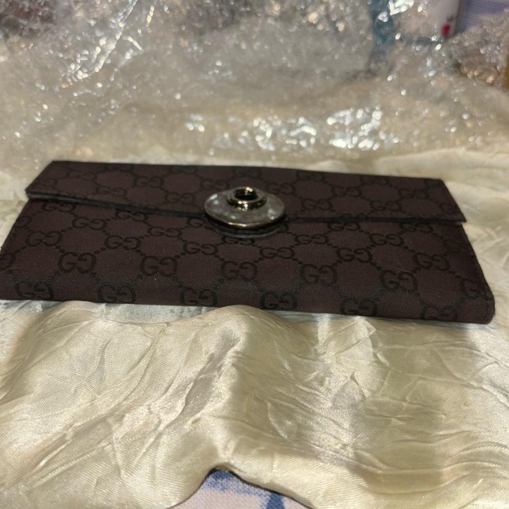 Excellent Used Condition!! Gucci Gg Monogram Ecli… - image 6